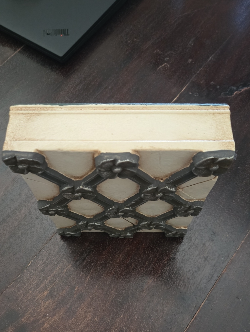 Sid Dickens Tile - Picture 5 of 6
